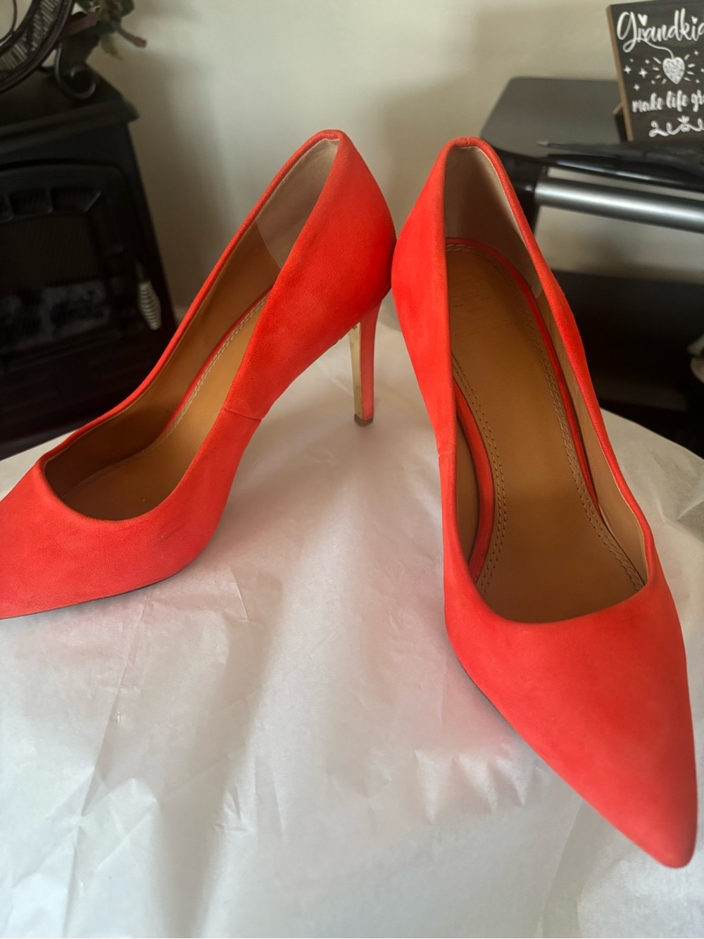 Tory Burch Bright Coral Pointed-Toe Pumps - Picture 7 of 10